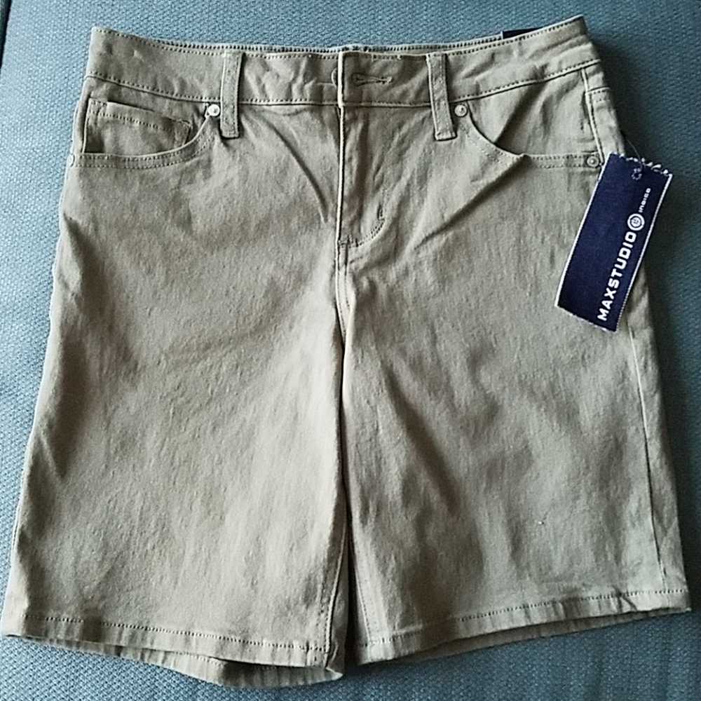 Maxstudio Bermuda Shorts